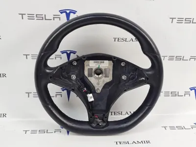 Руль (рулевое колесо) Tesla Model X 2018
