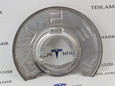 Кожух защитный тормозного диска передний Tesla Model Y 2024 — фото 2