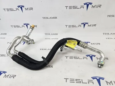 Трубка кондиционера Tesla Model Y 2024 — фото 2