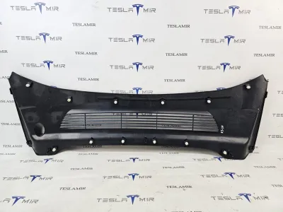 Дождевик Tesla Model Y 2024 — фото 4