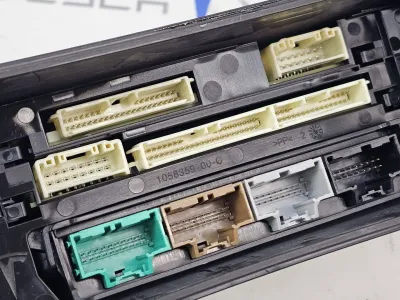 Блок управления Tesla Model X 2018 — фото 3
