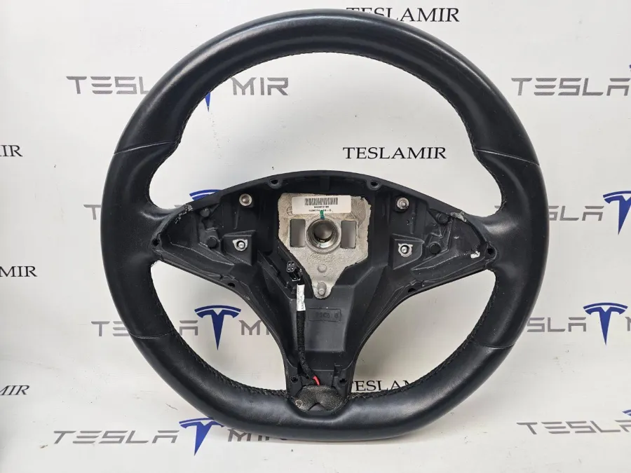 Руль (рулевое колесо) Tesla Model X 2018 — фото 1