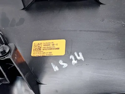 Накладка стойки С внутренняя левая нижняя Tesla Model Y 2021 — фото 3
