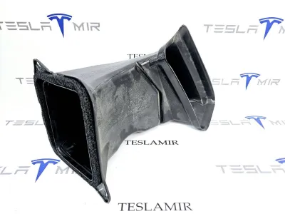 Воздухозаборник Tesla Model 3 2022
