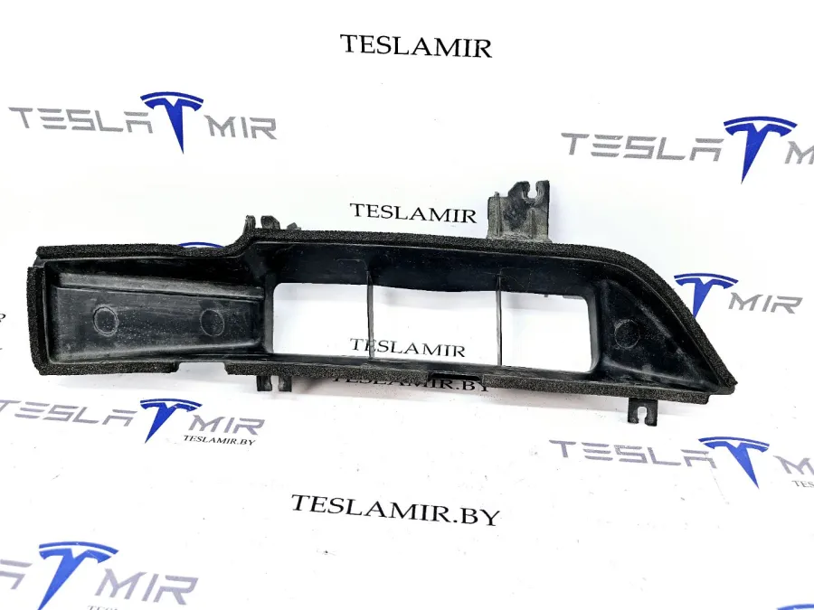 Воздухозаборник Tesla Model 3 2019 — фото 1