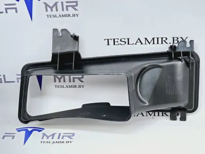 Воздухозаборник Tesla Model 3 2022