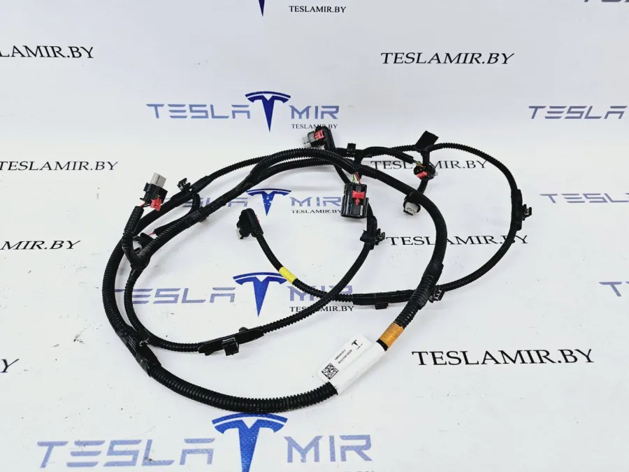 Электропроводка бампера заднего Tesla Model Y 2021 — фото 1