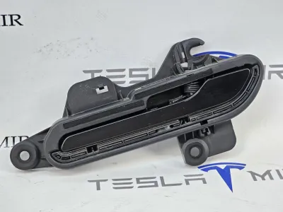 Ручка наружная двери левой Tesla Model Y 2025