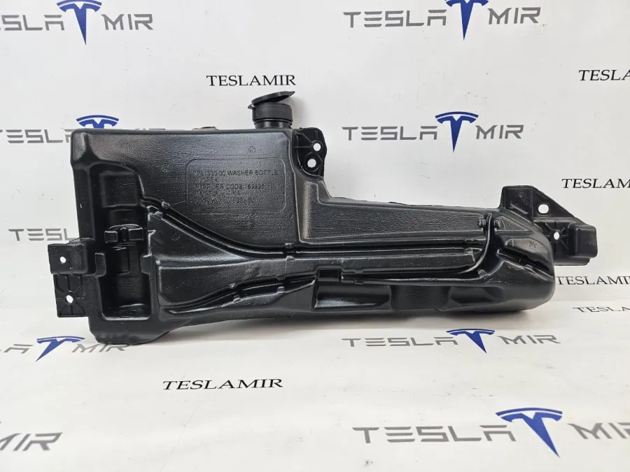 Бачок омывателя Tesla Model 3 2024 — фото 1
