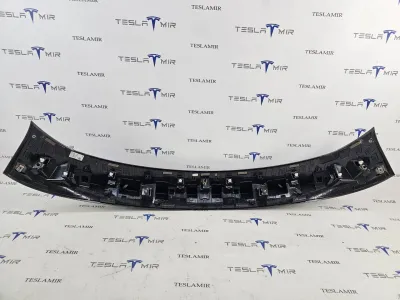 Крышка багажника Tesla Model Y 2025 — фото 4