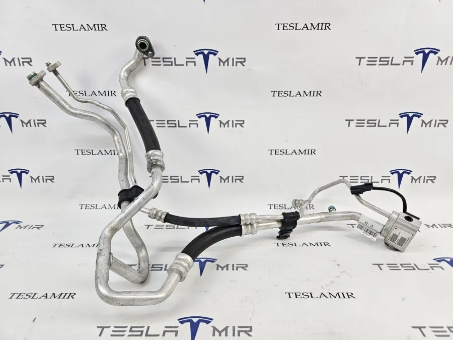 Трубопровод системы кондиционирования (трубки радиатора) Tesla Model S 2018 — фото 1