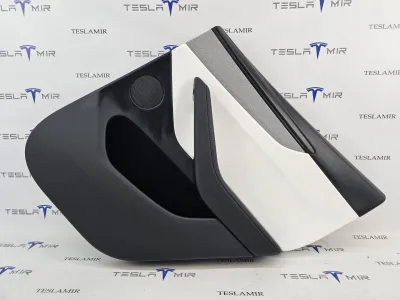 Обшивка двери задней правой Tesla Model Y 2025