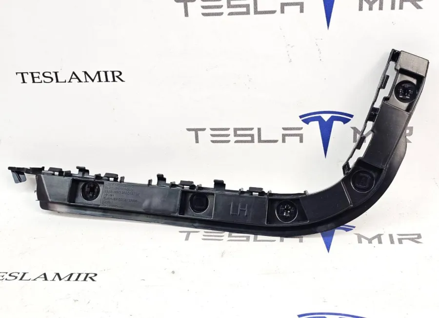 Кронштейн крепления бампера заднего левый Tesla Model 3 2024 — фото 1