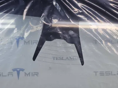 Стекло лобовое Tesla Model 3 2022 — фото 2