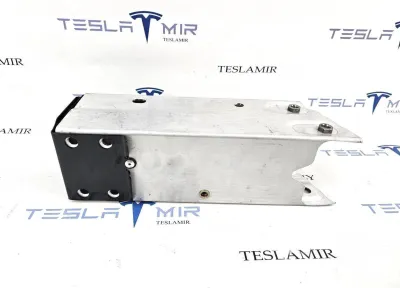 Удлинитель лонжерона (клык) правый Tesla Model 3 2021 — фото 2