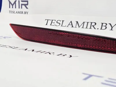 Катафот заднего бампера (отражатель) правый Tesla Model 3 2021 — фото 4