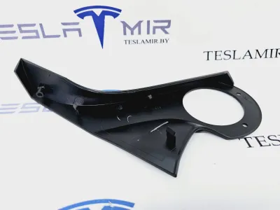 Накладка (крышка) на зеркало левого Tesla Model 3 2021