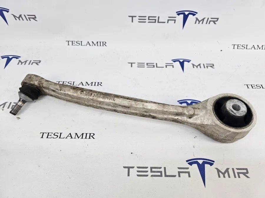 Рычаг передний продольный нижний (банан) левый Tesla Model S 2018 — фото 1