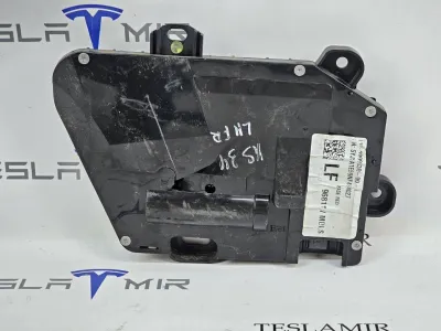 Ручка наружная двери левой Tesla Model S 2022 — фото 3