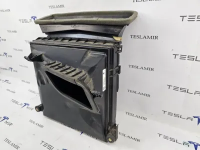 Корпус воздушногo фильтра Tesla Model S 2022 — фото 2