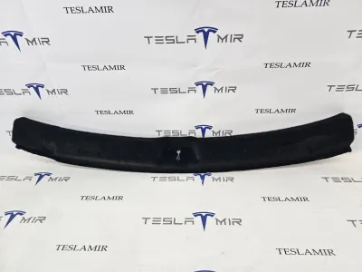 Отделка багажника (пластик) под замок Tesla Model Y 2025