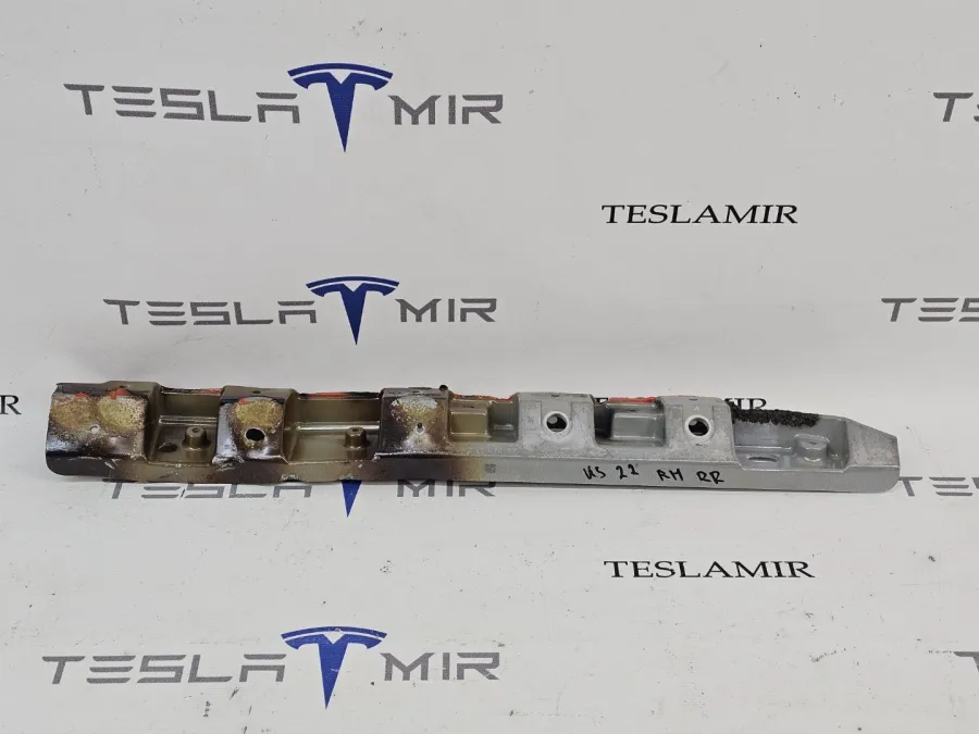 Часть кузова (вырезанный элемент) Tesla Model X 2018 — фото 1