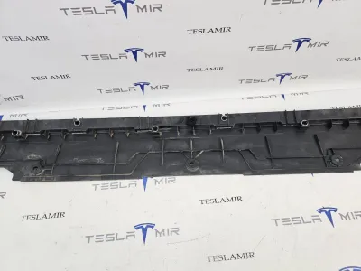 Накладка на порог правая Tesla Model Y 2022 — фото 6
