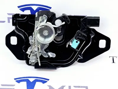 Замок капота Tesla Model 3 2022