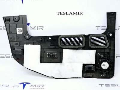 Пластик салона Tesla Model 3 2019 — фото 2
