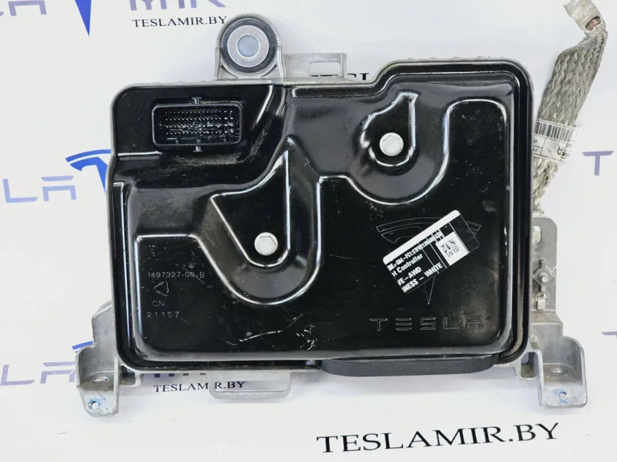 Блок управления BCM (бортовой сети) (Body Control Module) Боди Tesla Model Y 2021 — фото 1