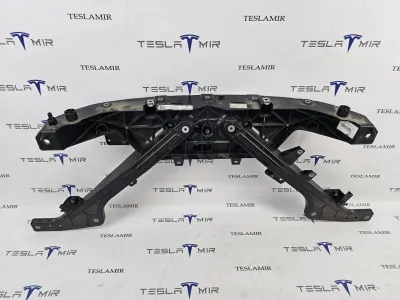 Передняя панель (телевизор) Tesla Model Y 2020