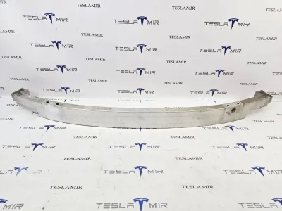 Усилитель переднего бампера верхний Tesla Model Y 2020