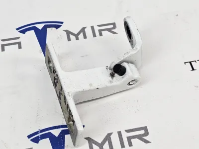 Петля двери задней верхняя правая Tesla Model Y 2020