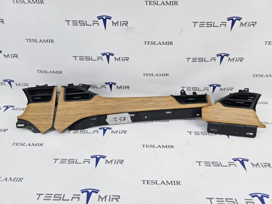 Декоративная накладка центральной консоли Tesla Model S 2018 — фото 1