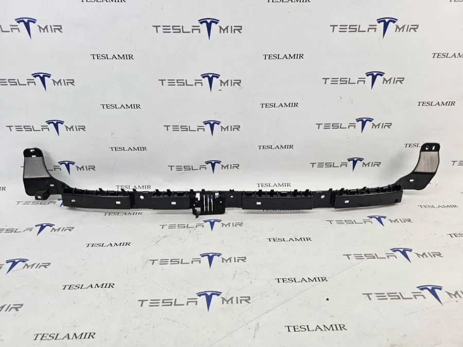 Кронштейн крепления бампера (центральный) задний Tesla Model 3 2024 — фото 1
