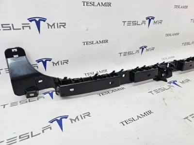 Кронштейн крепления бампера (центральный) задний Tesla Model 3 2024 — фото 2