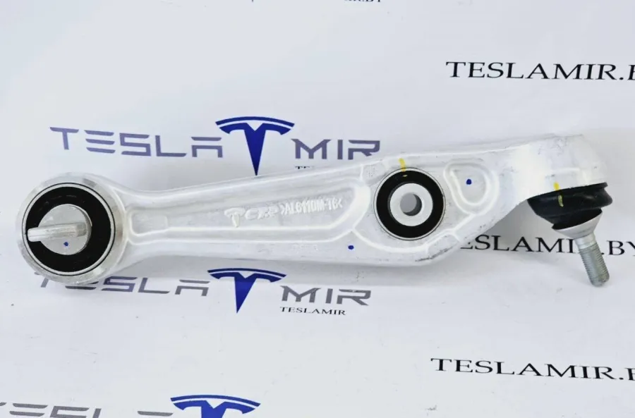 Рычаг передний поперечный прямой Tesla Model 3 2021 — фото 1