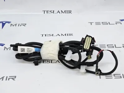 Электропроводка бампера переднего Tesla Model 3 2023