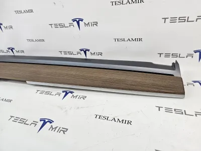 Декоративная накладка центральной консоли Tesla Model 3 2023 — фото 3
