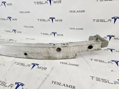 Усилитель переднего бампера верхний Tesla Model Y 2022 — фото 3