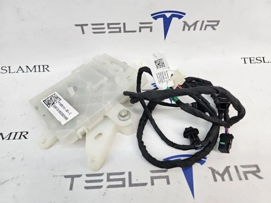 Блок ретрофит (ccs2) Tesla Model X 2020 — фото 1