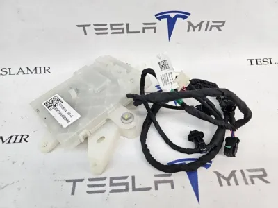 Блок ретрофит (ccs2) Tesla Model X 2020