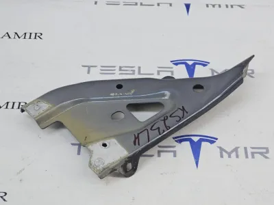 Кронштейн крыла левый Tesla Model Y 2022