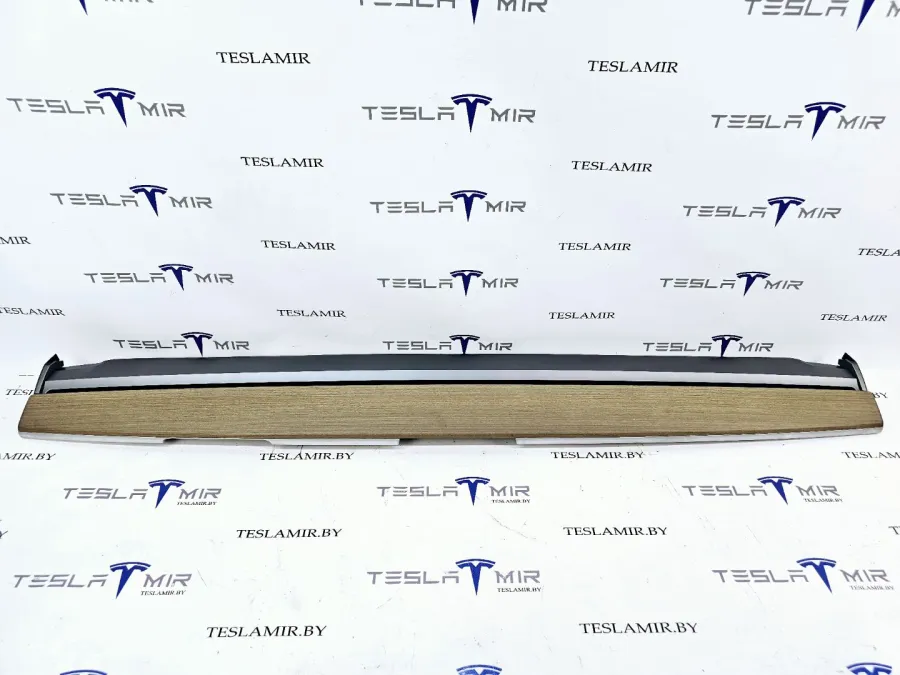 Декоративная накладка центральной консоли Tesla Model 3 2019 — фото 1
