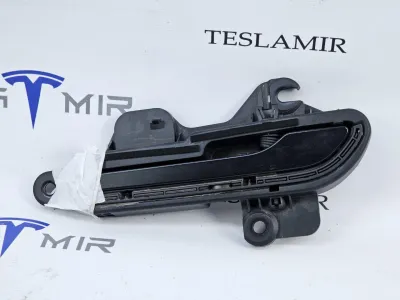 Ручка наружная двери левой Tesla Model 3 2023