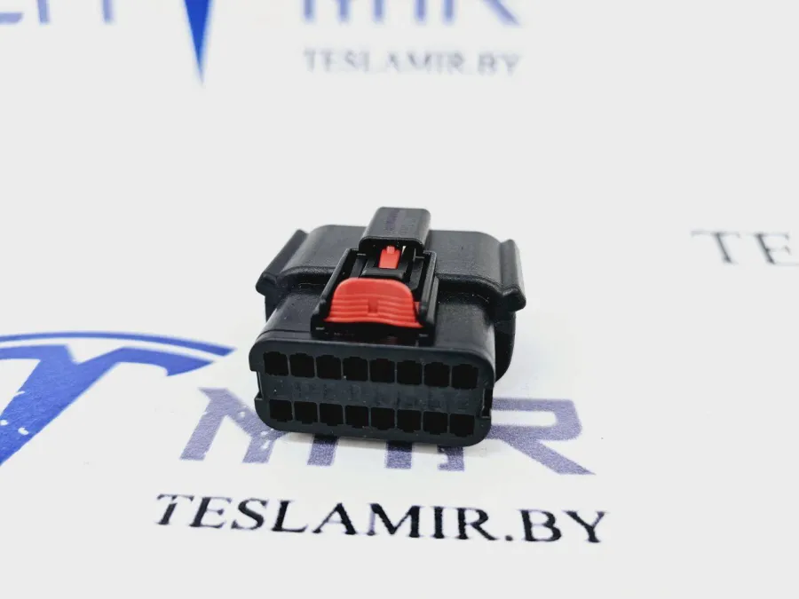 Разъем (фишка) проводки бампера переднего Tesla Model 3 2021 — фото 1