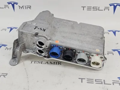 Джаншен бокс Tesla Model S 2018