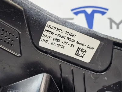 Крышка багажника Tesla Model Y 2025 — фото 5