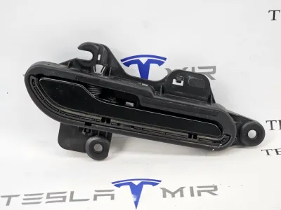Ручка наружная двери правой Tesla Model 3 2024