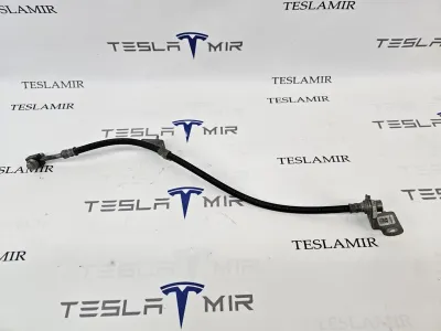 Шланг тормозной передний левый Tesla Model 3 2024